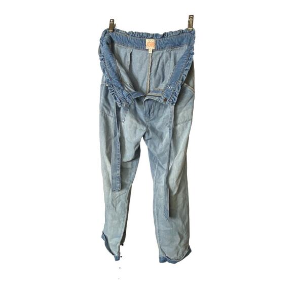 Giani Bernini Women's Size Large Paperbag Waist Chambray Denim Crop Pants Blue - Picture 3 of 7
